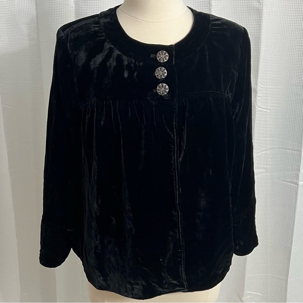 Style & Co. Women's Velvet Cape Three Silver Button Closure, Black, Size 14 - Picture 2 of 5